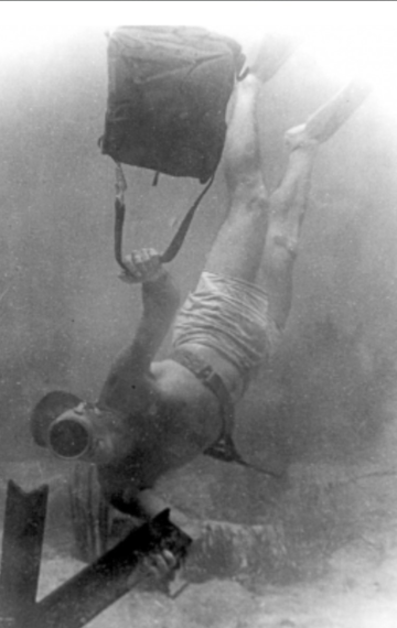 How the Tough Guys in WWII's Underwater Demolition Teams became the Navy SEALs